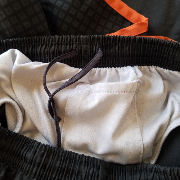 Nike Dri-fit Black & Orange Running Athletic Short - Picture 2 of 6